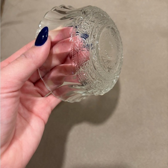 Vintage depression glass bowl​​​​​​ - Picture 6 of 6
